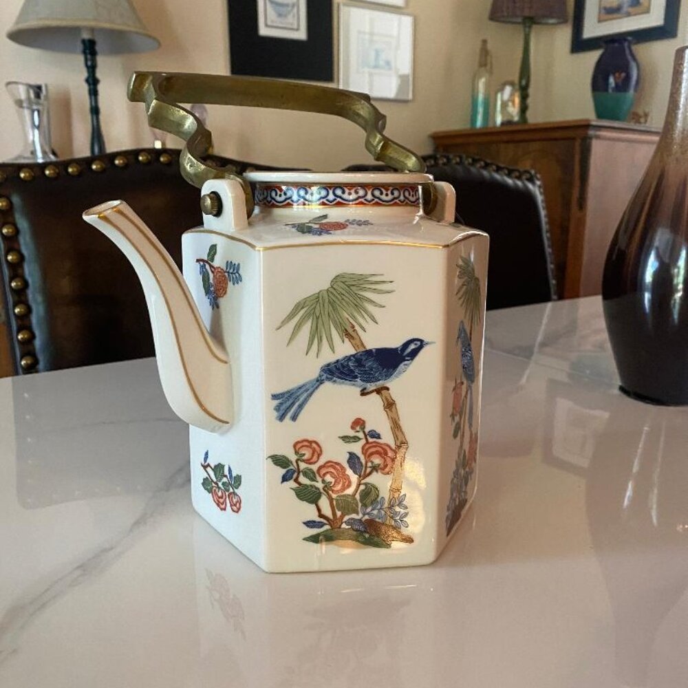Mikado Taste Seller Sigma, hand-painted tea pot-Great gift!